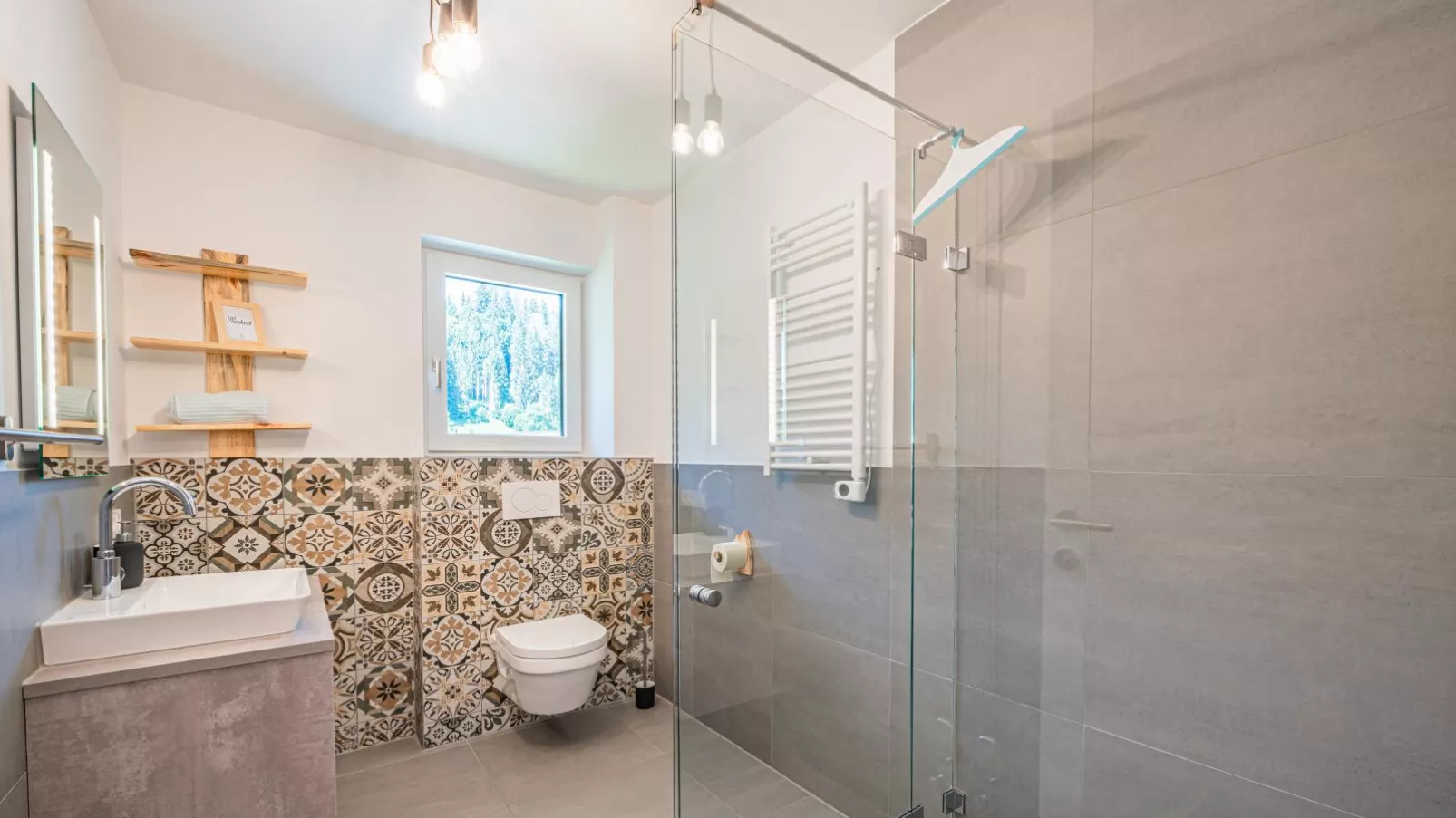 Tirola Bude-Bathroom