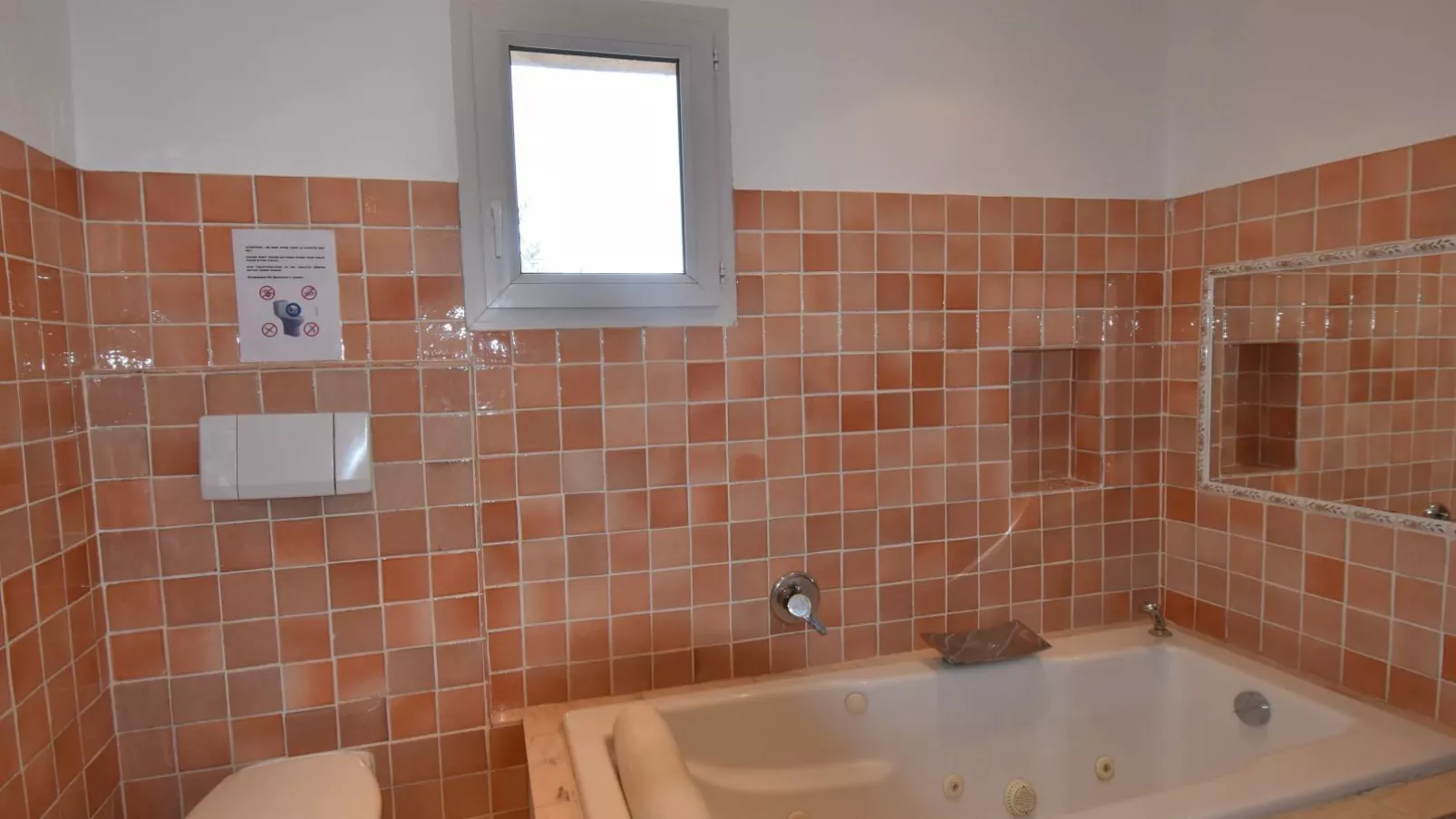 Vue Jardin-Bathroom