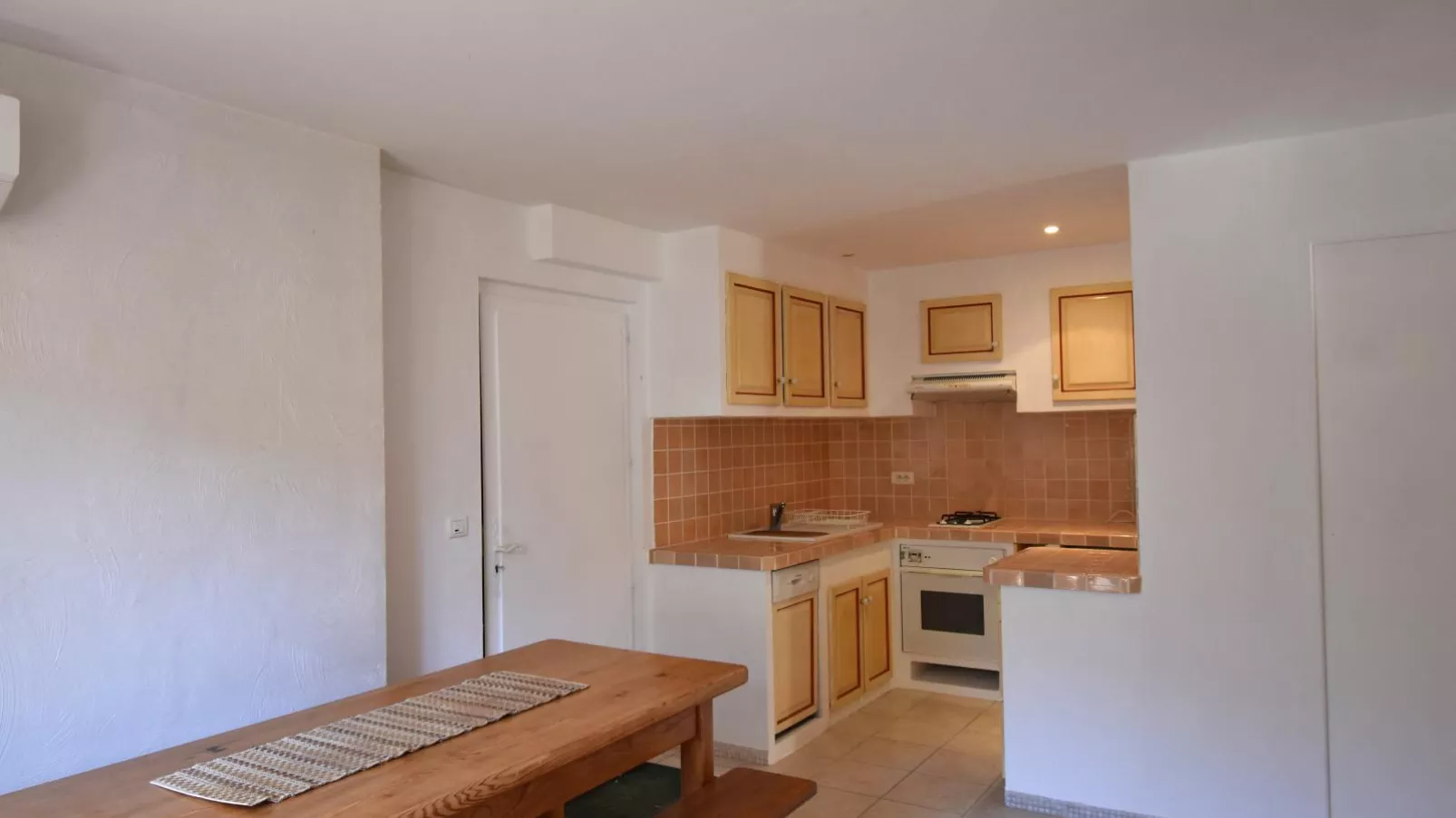 Vue Jardin-Kitchen