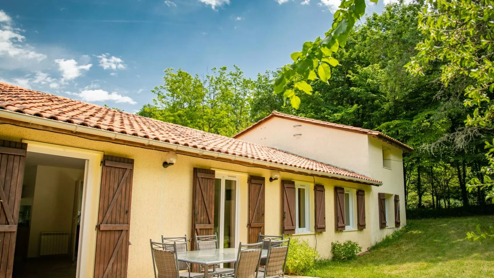Gite Moulin de lAlbarède-Exterior summer
