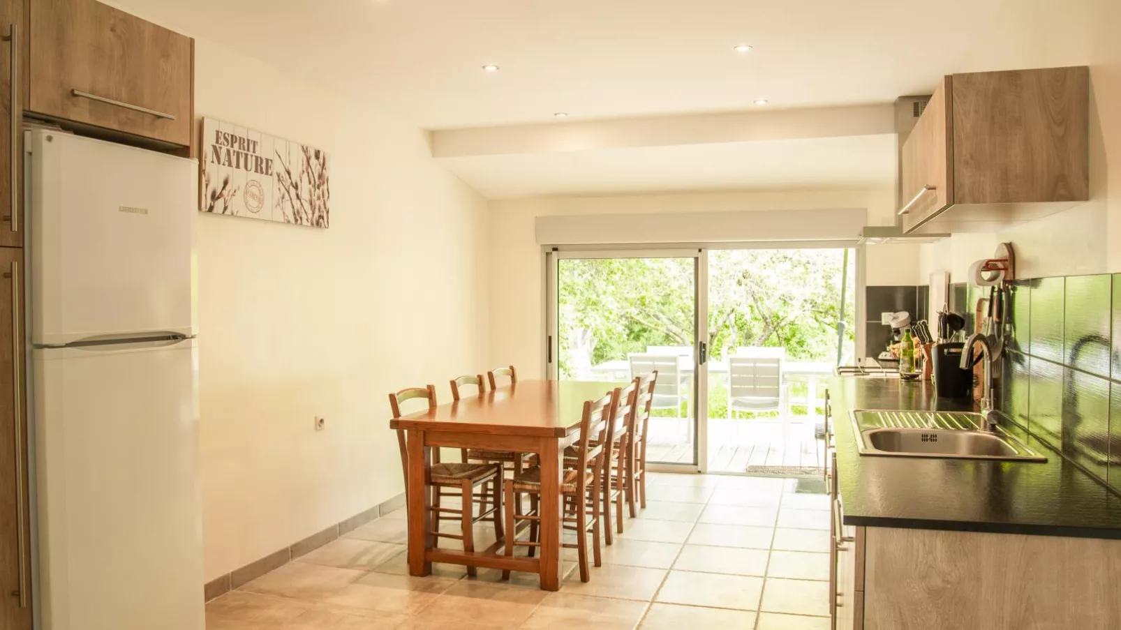 Gite Moulin de lAlbarède-Dining room