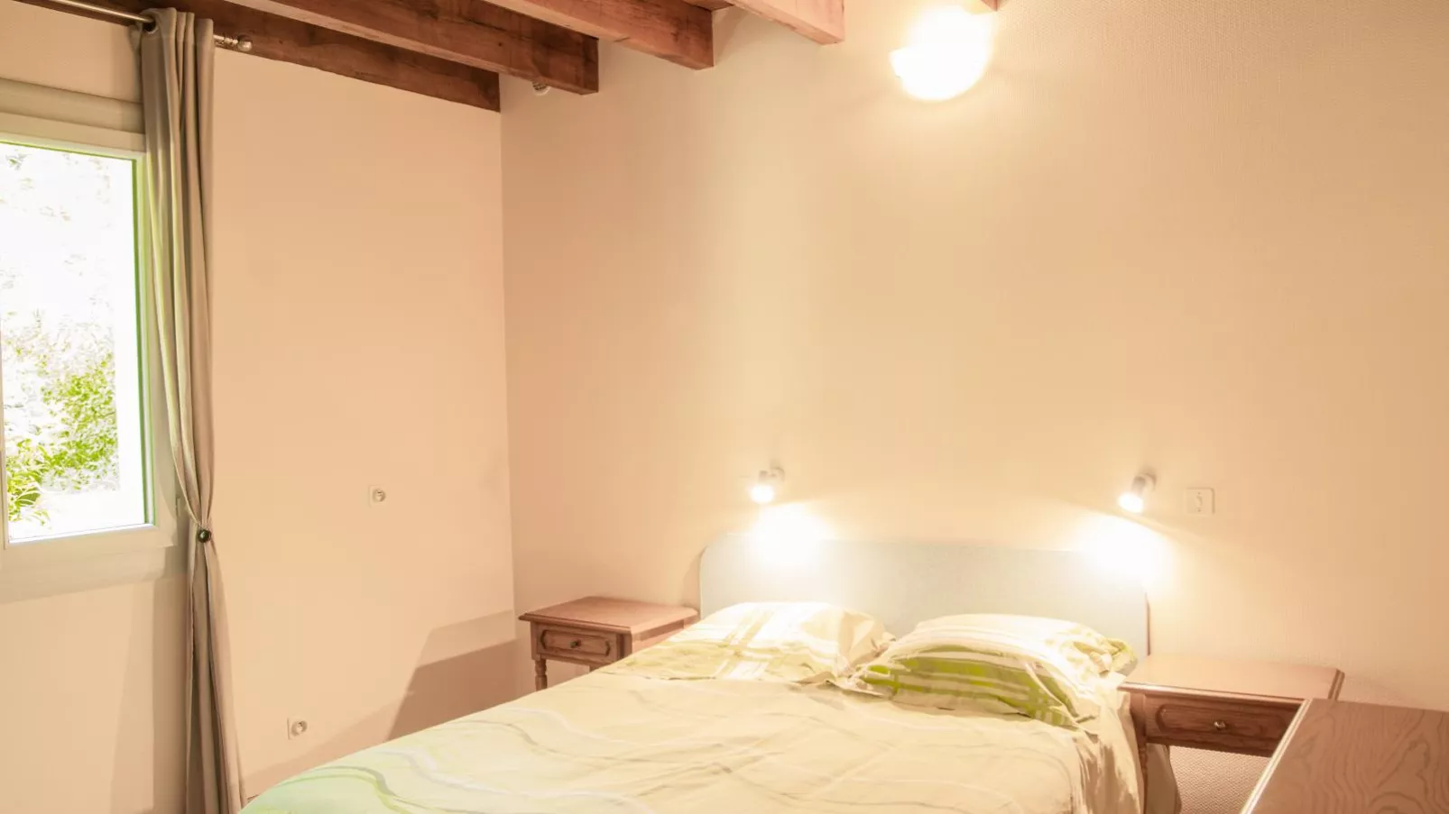 Gite Moulin de lAlbarède-Bedroom