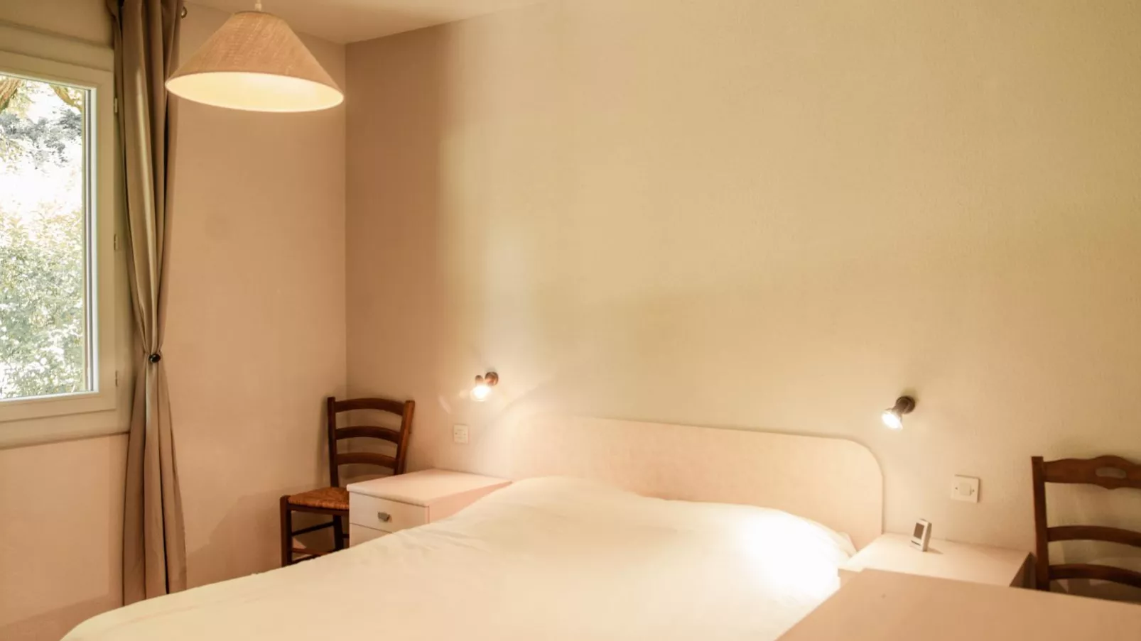 Gite Moulin de lAlbarède-Bedroom