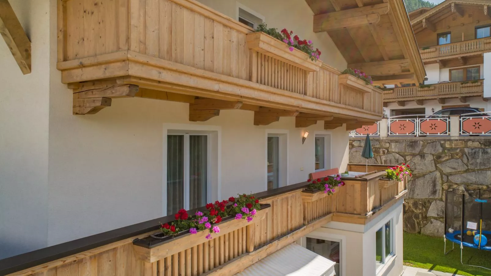 Obersteiner 2-Exterior summer