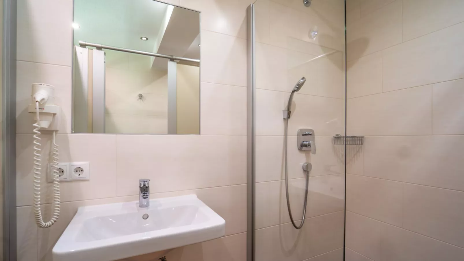 Ferienhaus Almhof-Bathroom