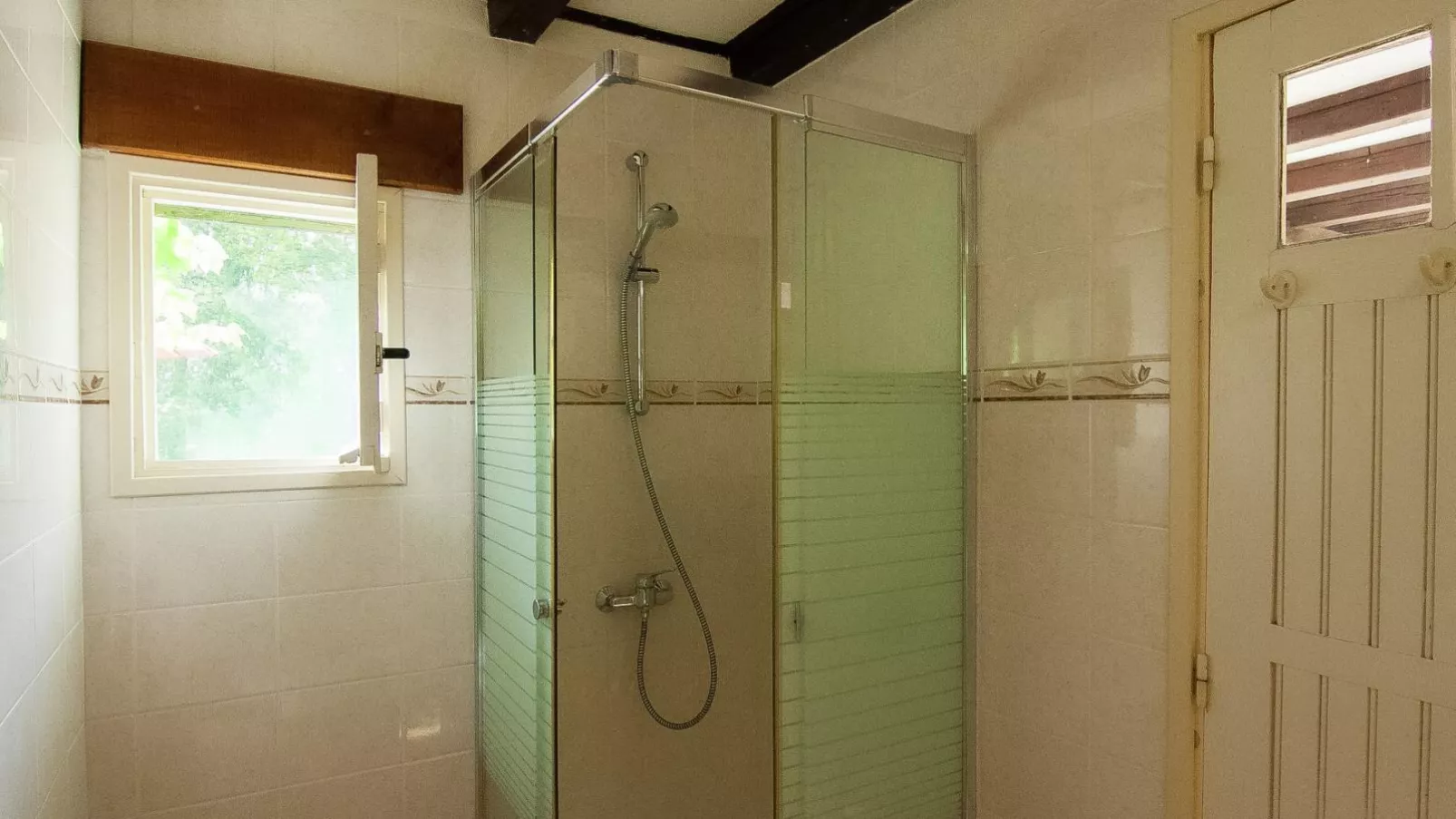 Villa les Bois 10 pers-Salle de bain