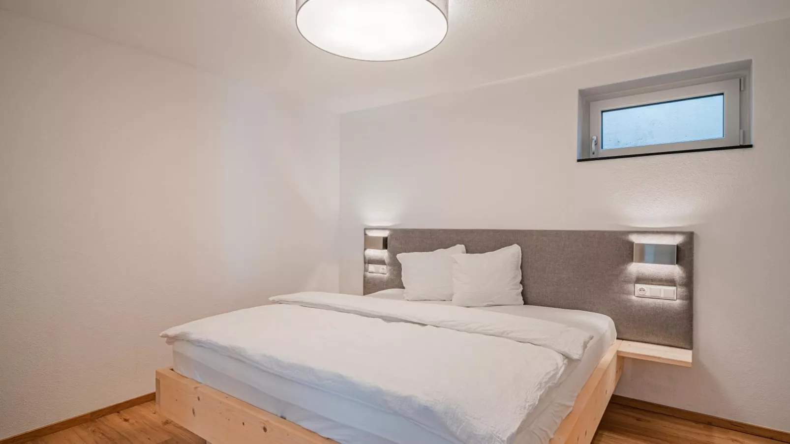 Apartement am Lift XL-Chambre