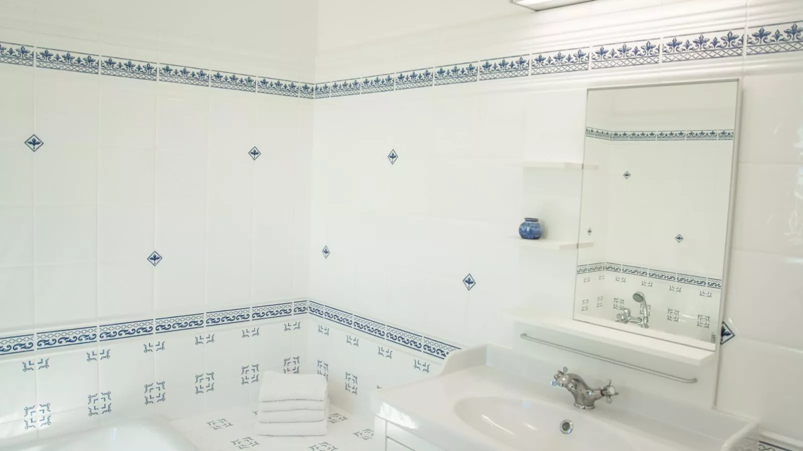 Villa de Montaigu-Bathroom