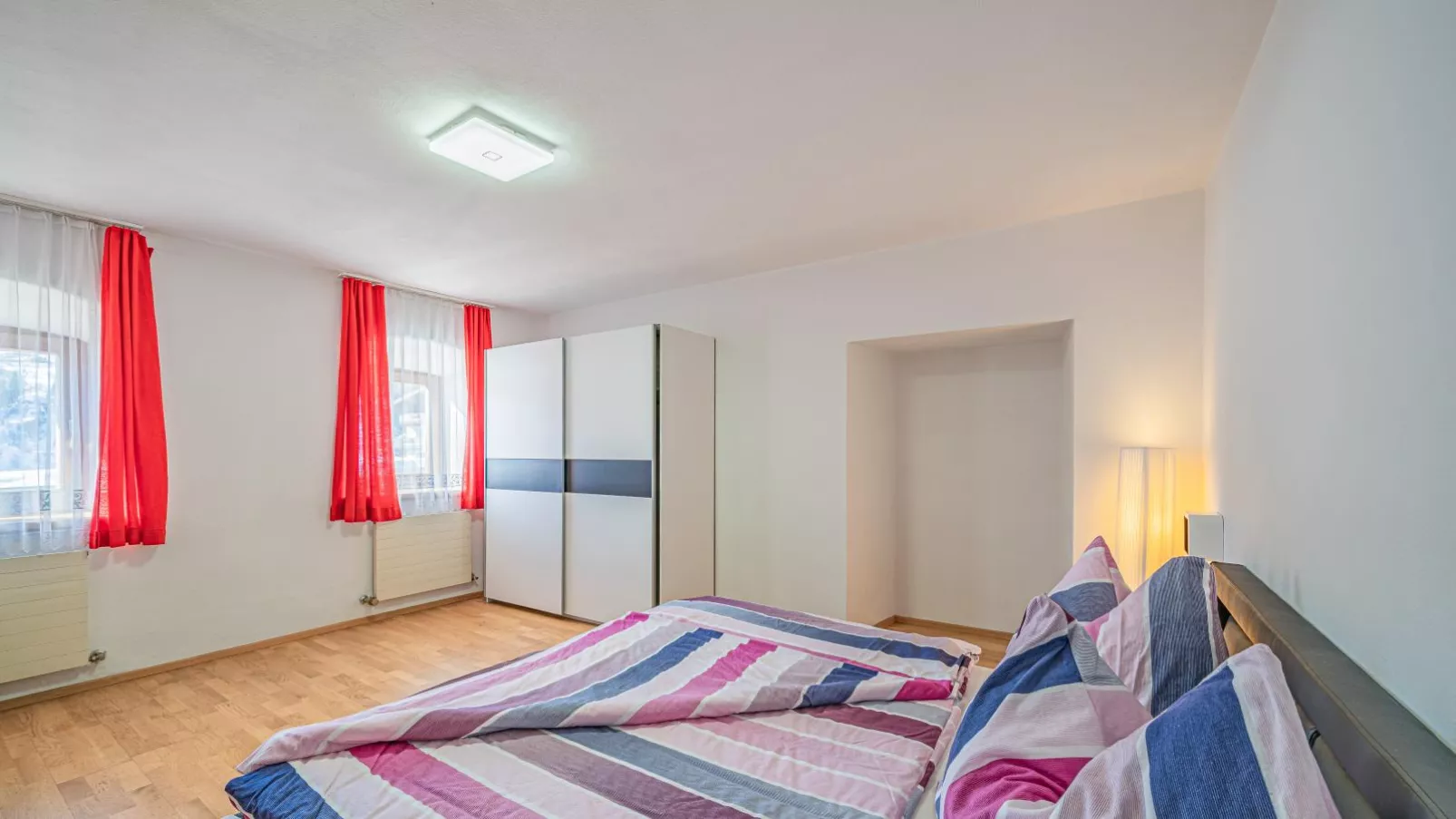 Apartement am Lift XL-Chambre