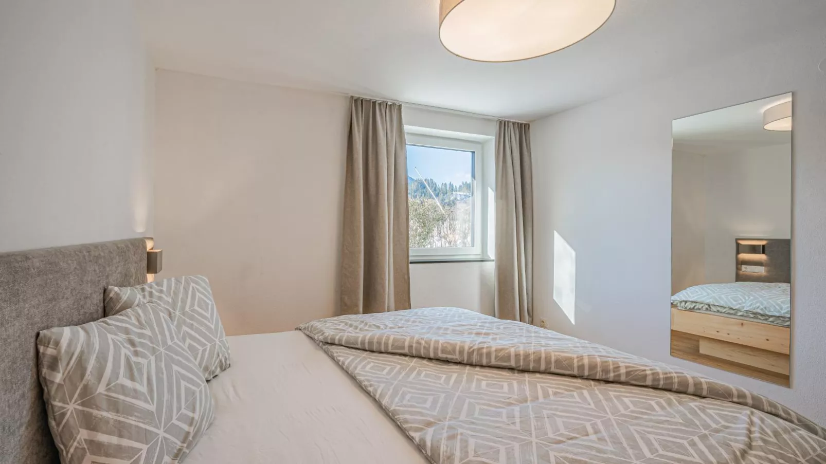 Apartement am Lift XL-Chambre