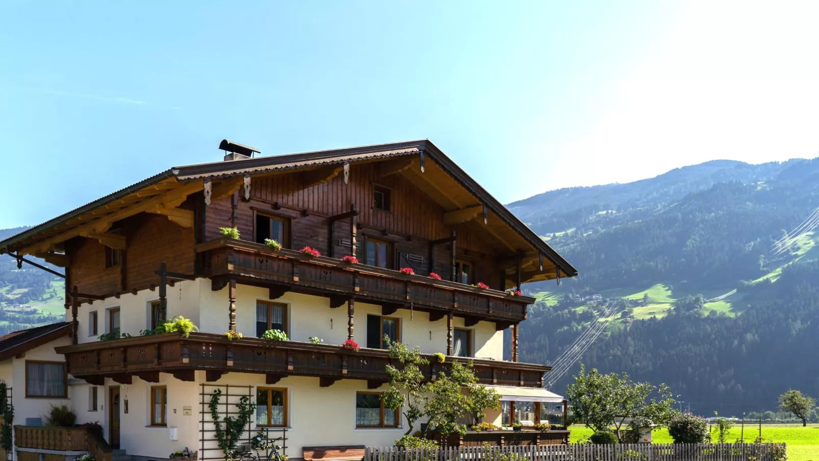 Fankhauser I-Exterior summer