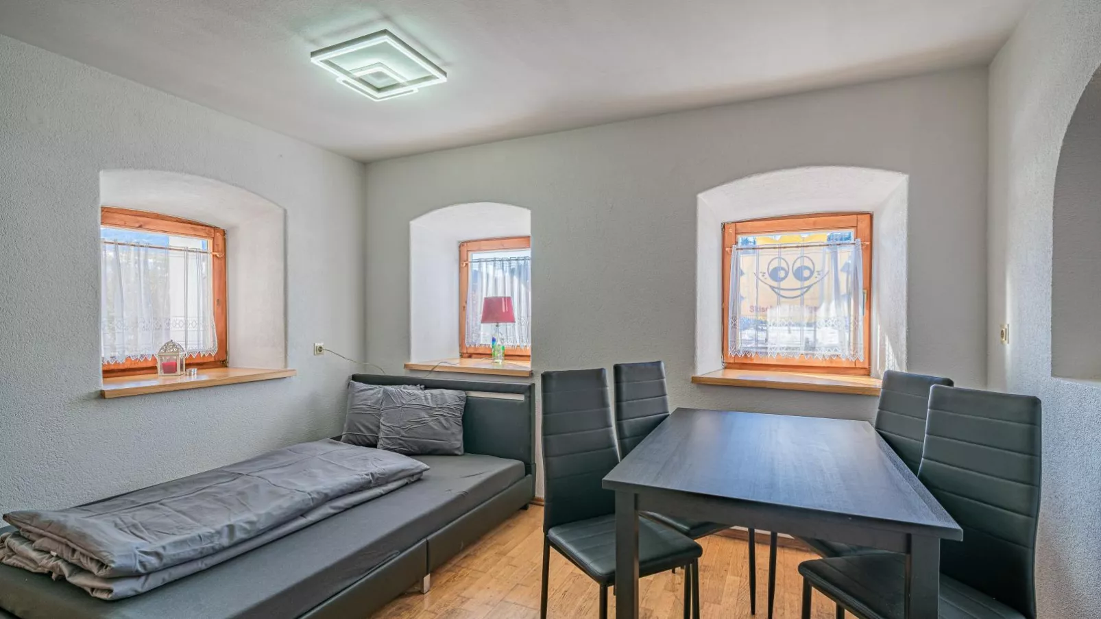 Apartment am Lift Top 1-Wohnzimmer