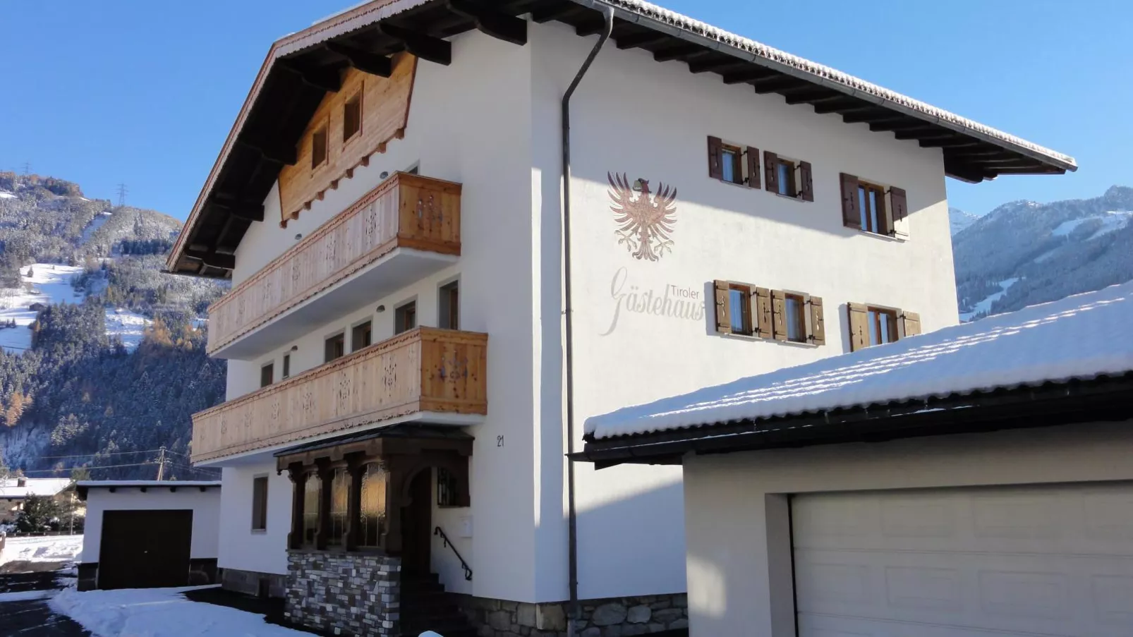 Tiroler Gästehaus-Außenbereich Winter