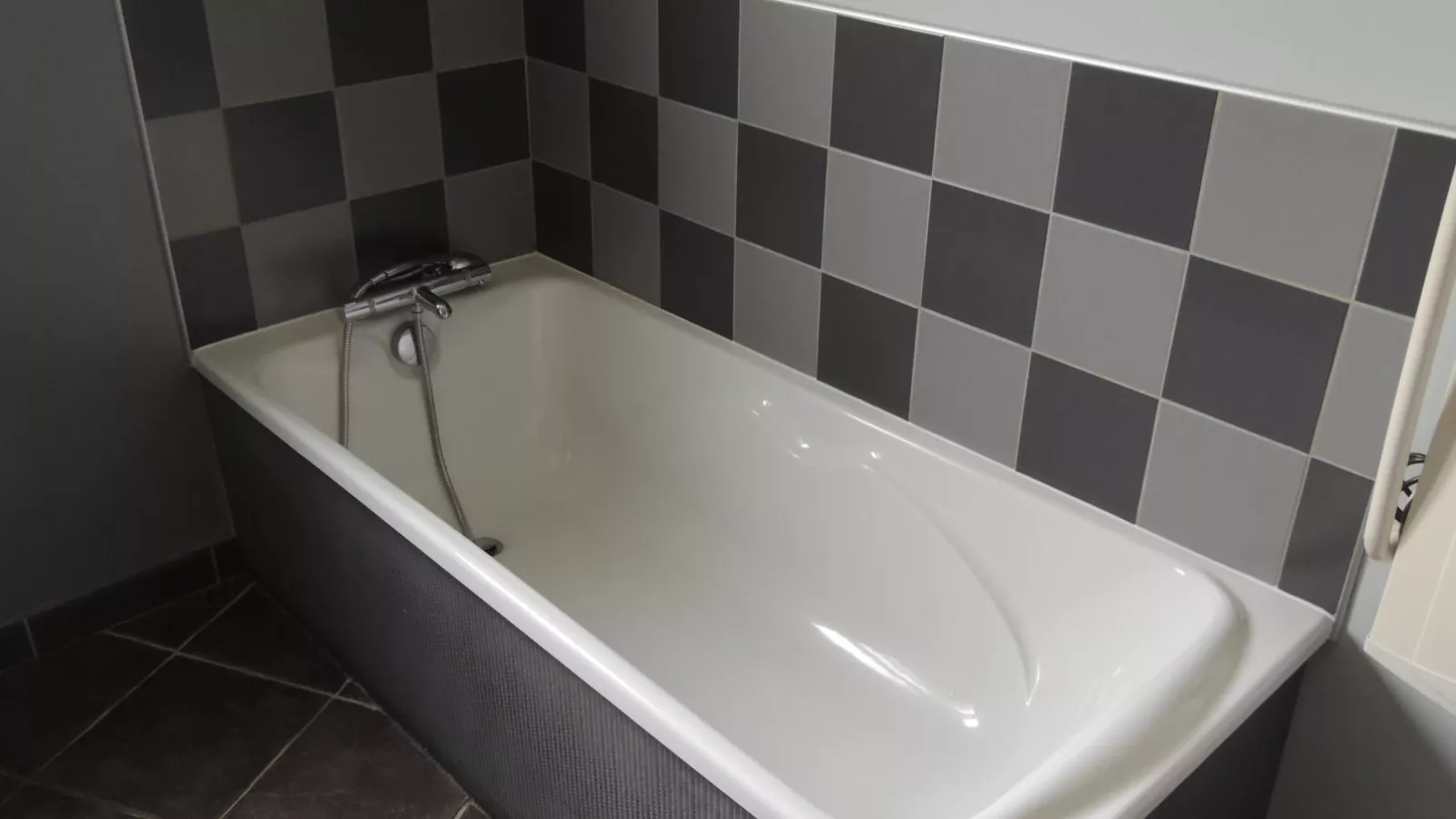 Gite Moderne de Lourdes-Bathroom