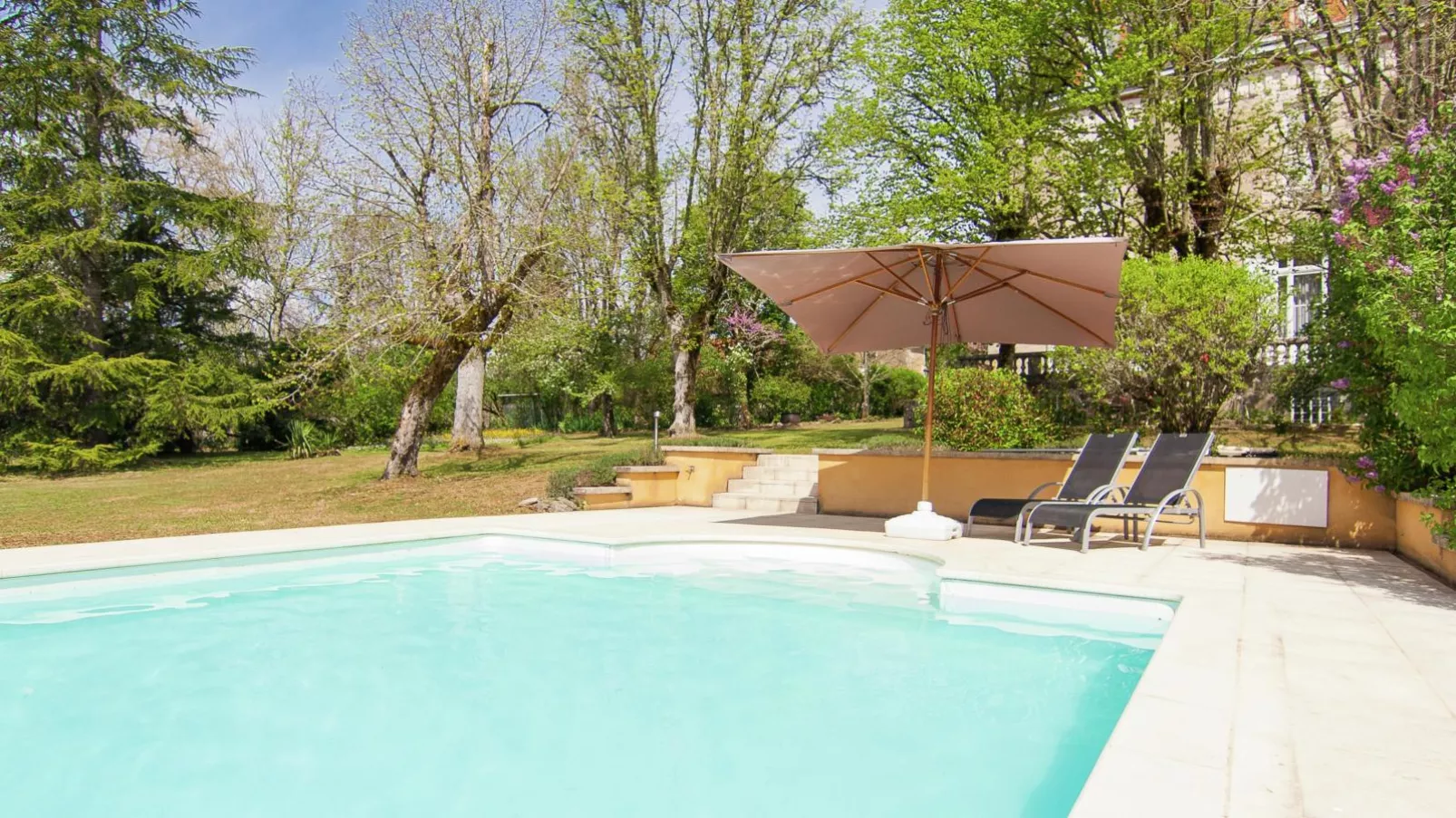 Manoir La Peyrade-Pool