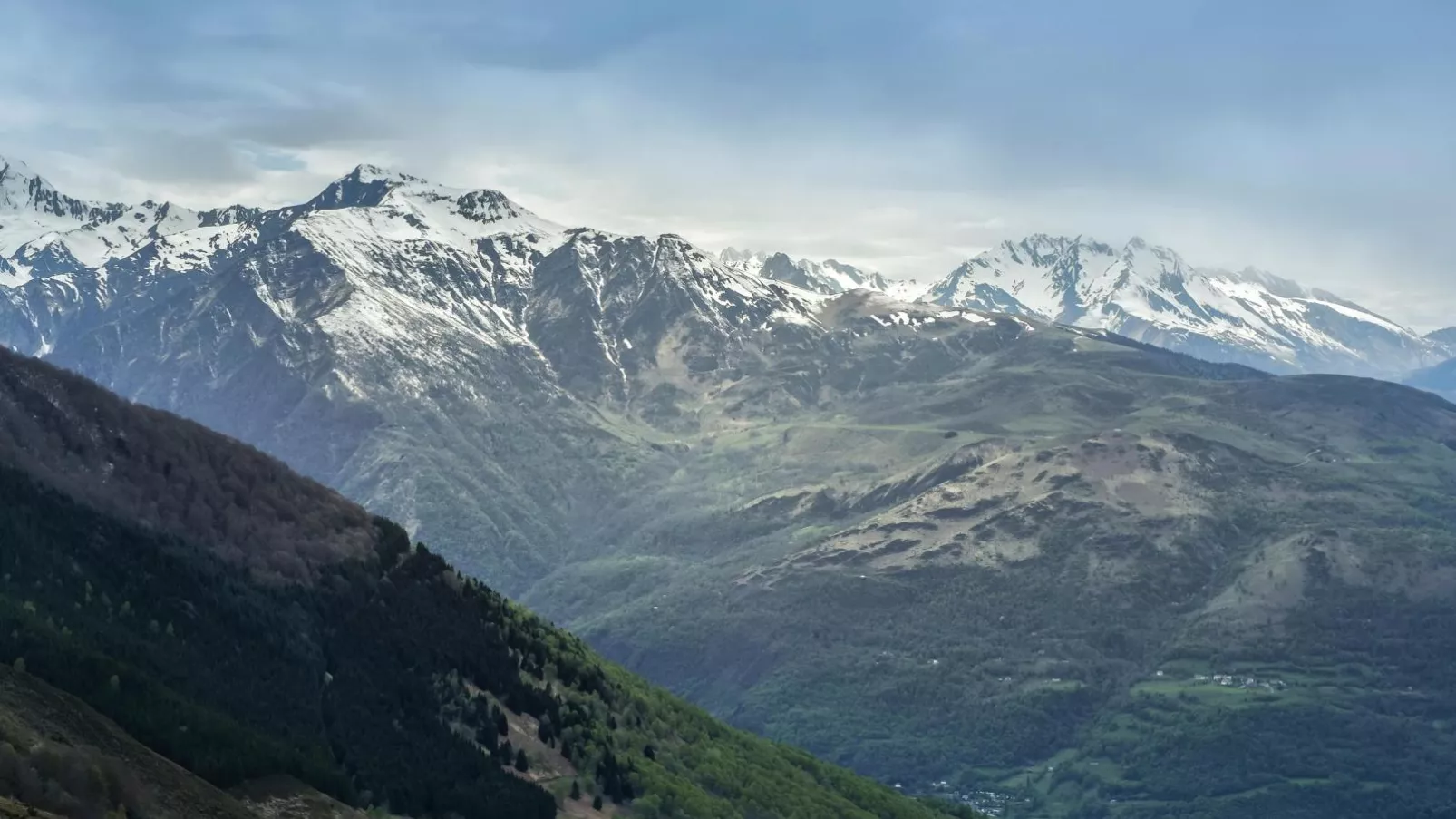 Gite Moderne de Lourdes-Areas summer 20km
