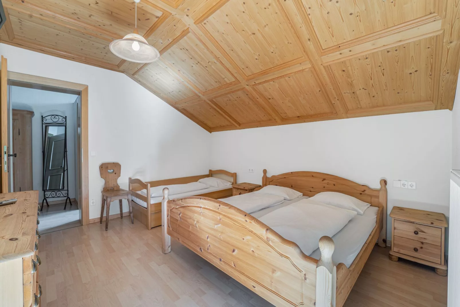 Herzebenalm-Bedroom