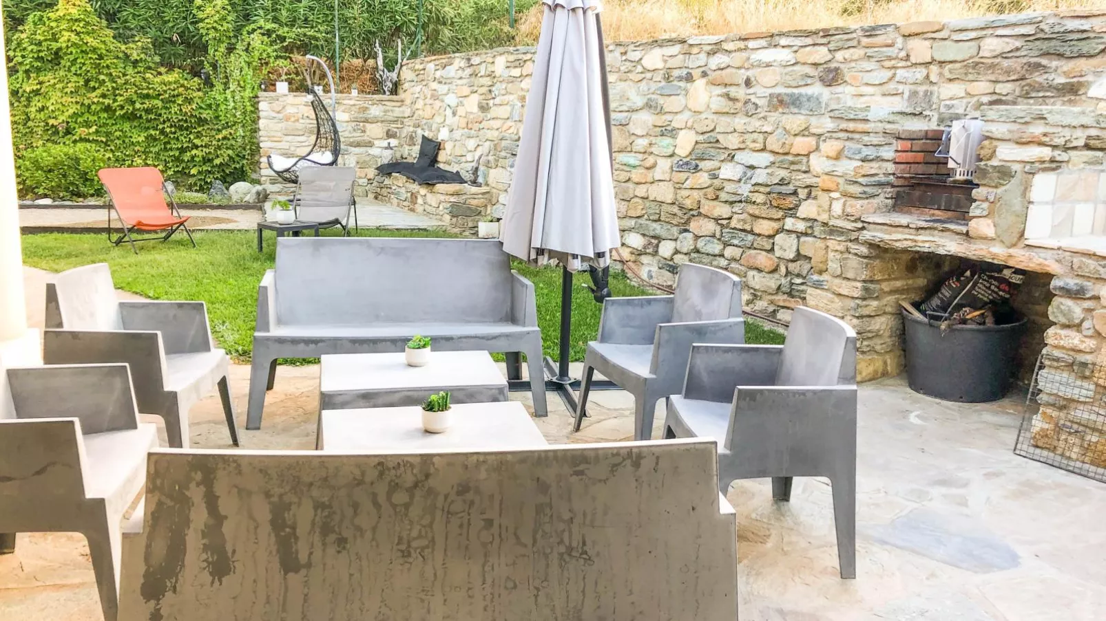 De la Plaine 8 pers-Terrace balcony