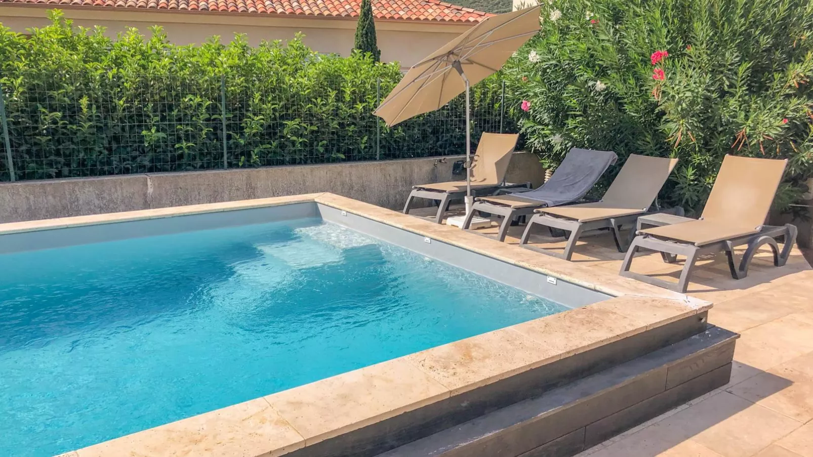 De la Plaine 8 pers-Pool