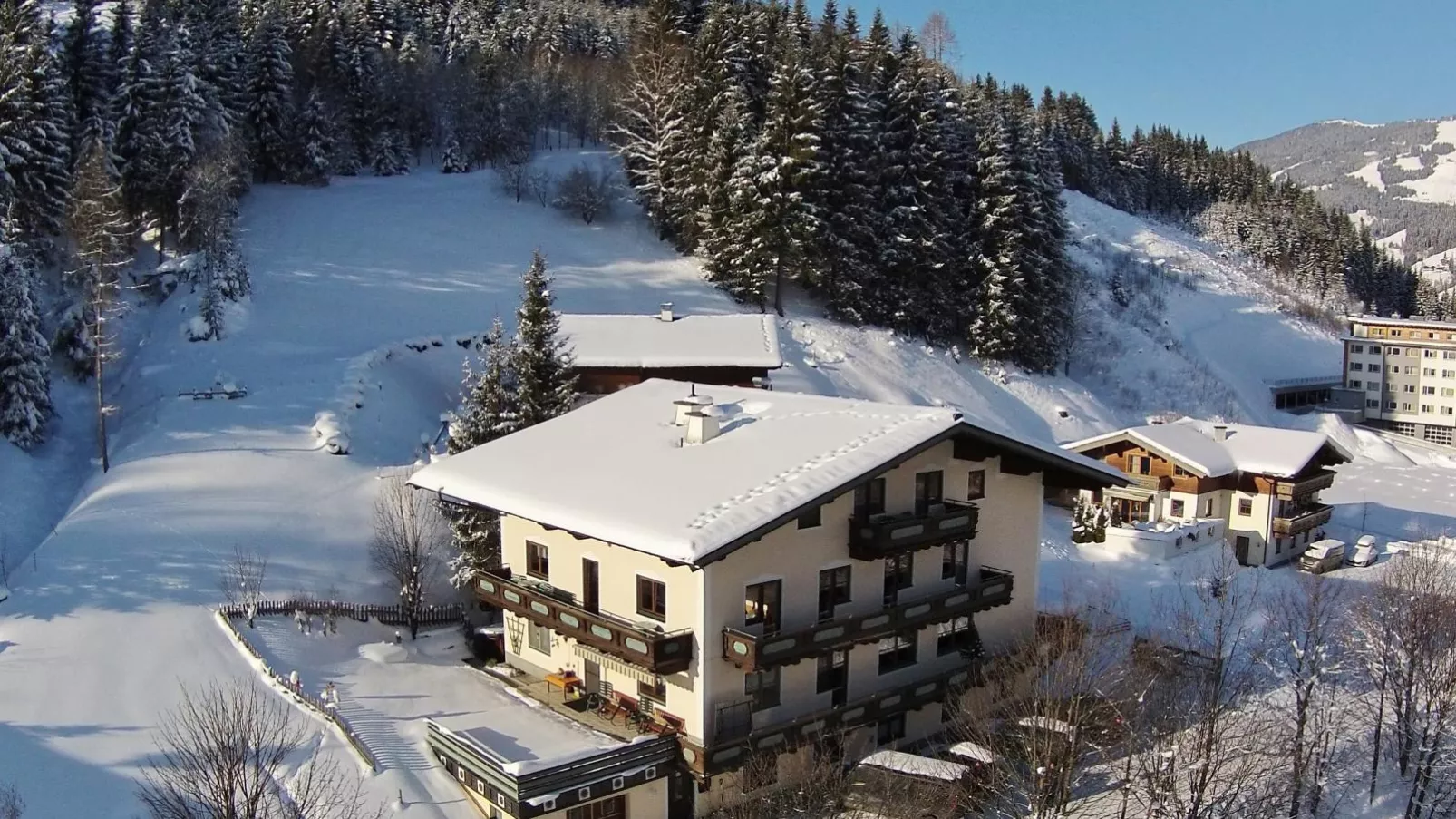 Rupertihof II-Exterior winter