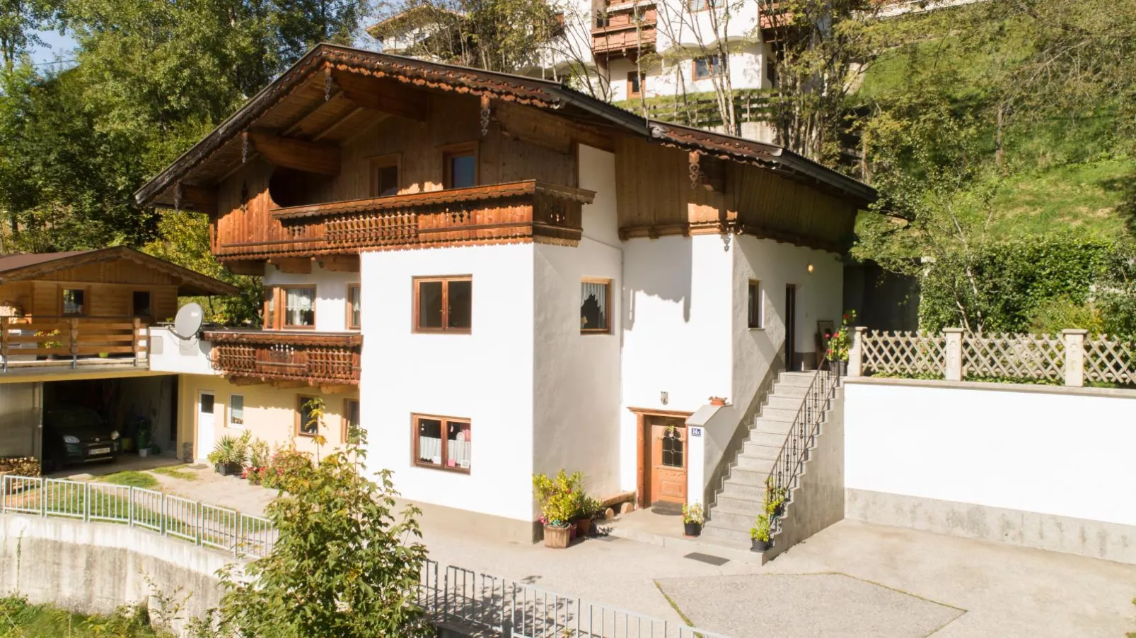Apartment Schragl-Außenbereich Sommer