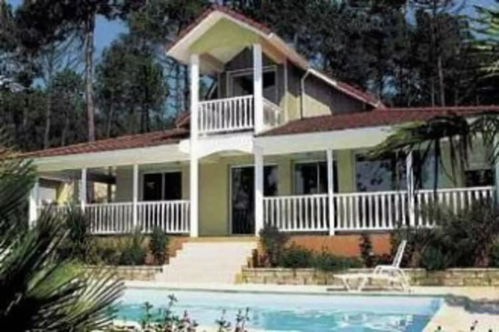 Eden Parc Golf 2-Exterior summer