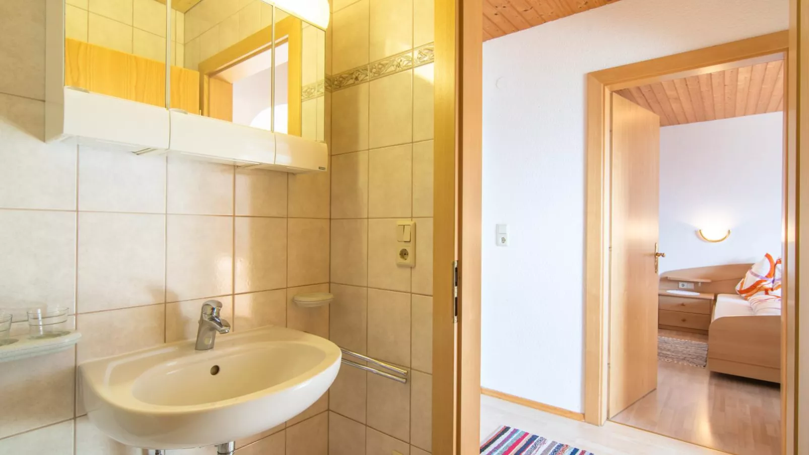 Haus Sporer-Bathroom