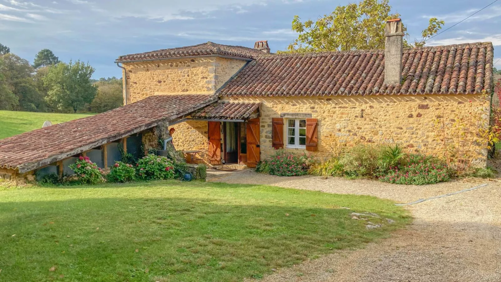 Maison Sauveterre-Extérieur été