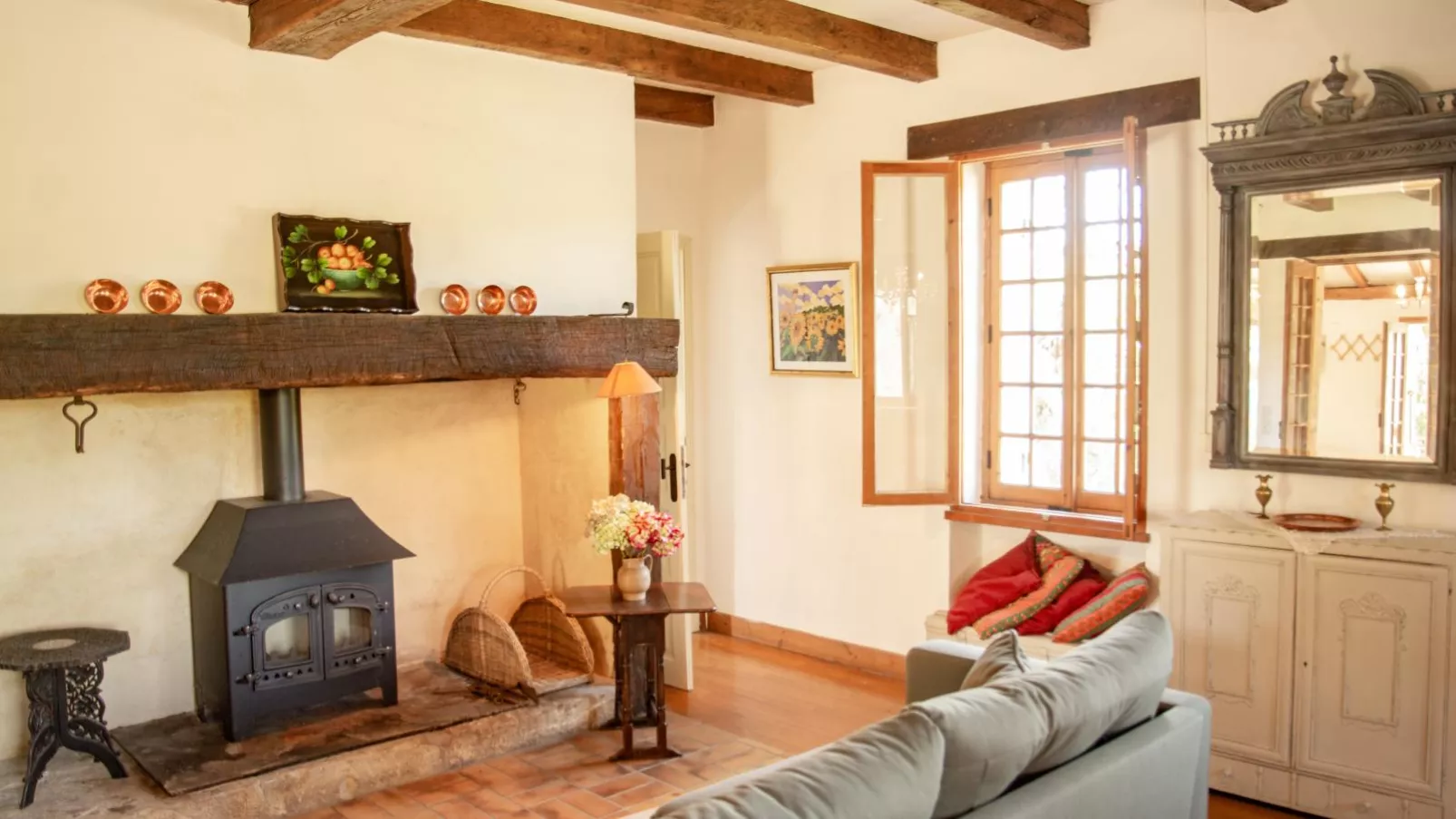 Maison Sauveterre-la-Lémance-Living room