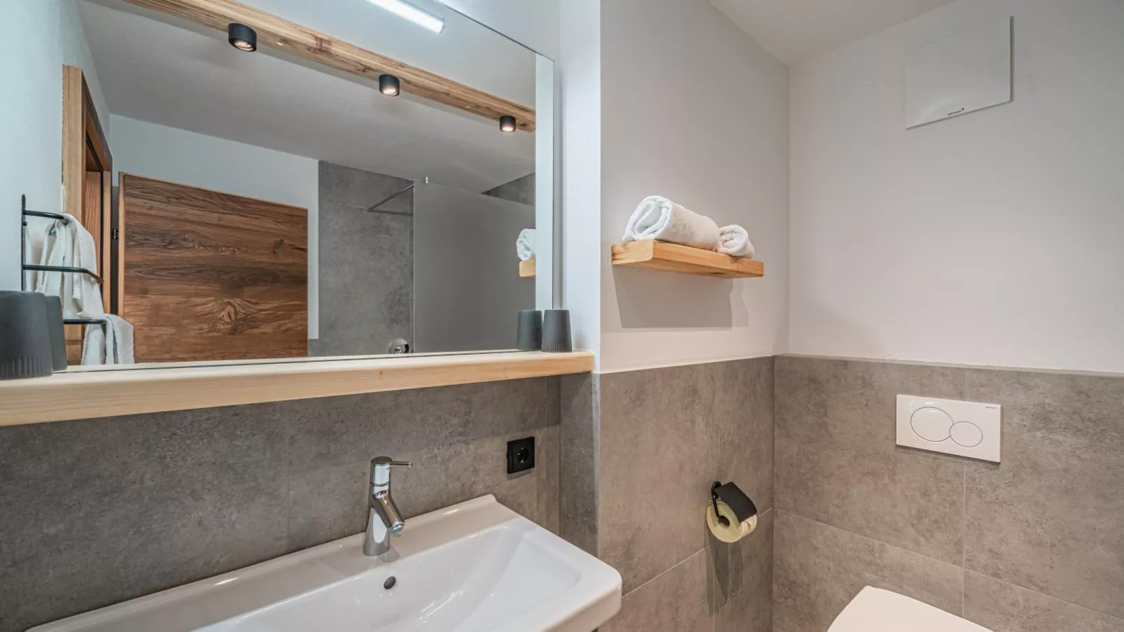 Hohe Salve L-Bathroom