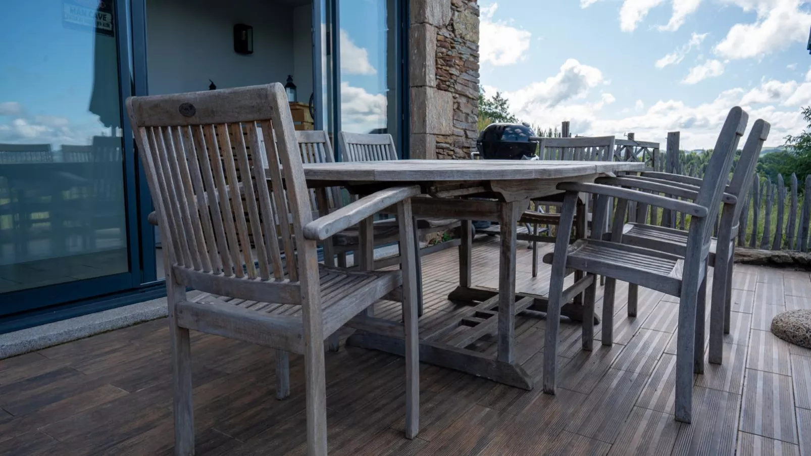 Gite Les Corbieres-Terrassenbalkon