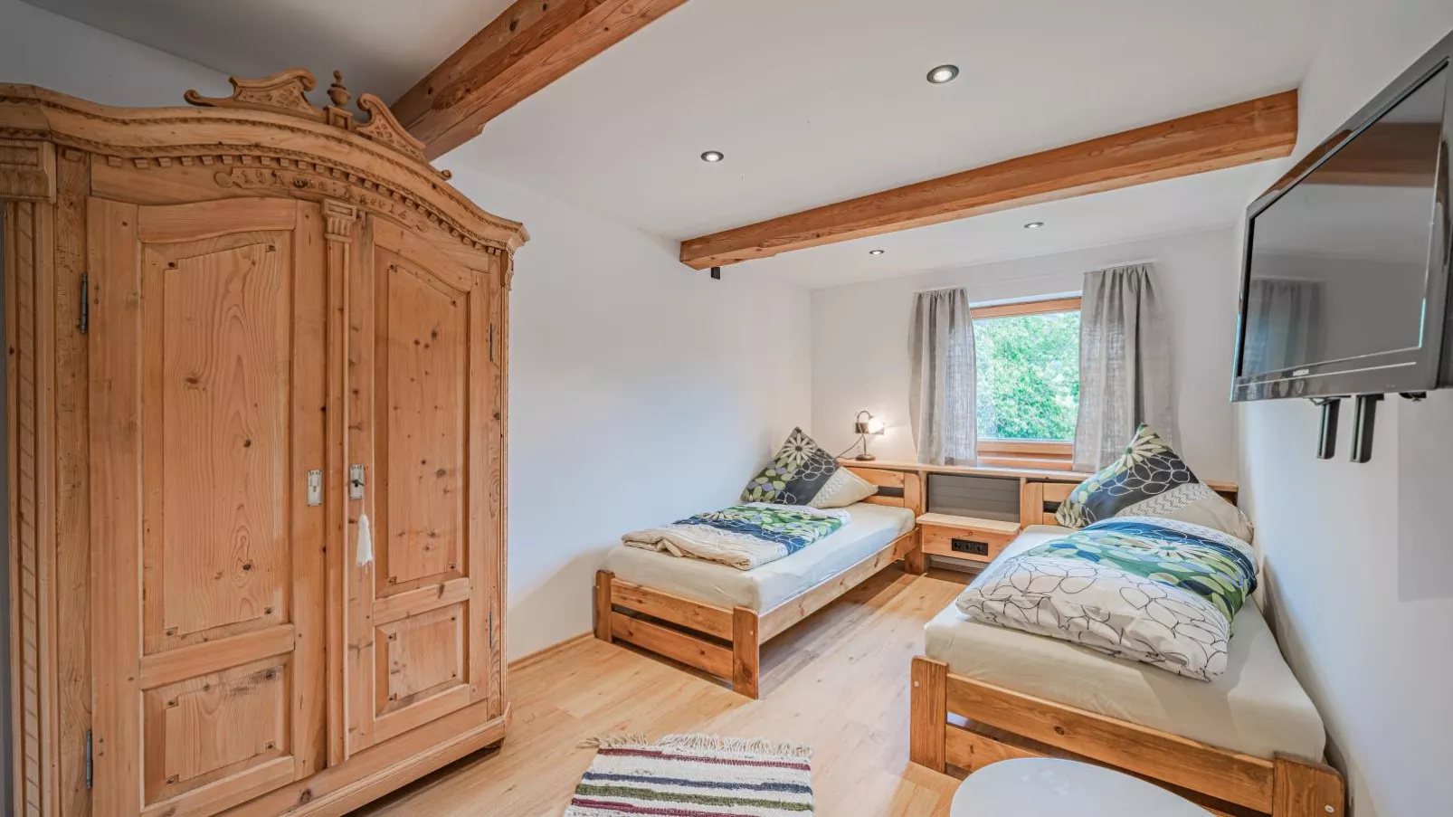 Hohe Salve L-Bedroom