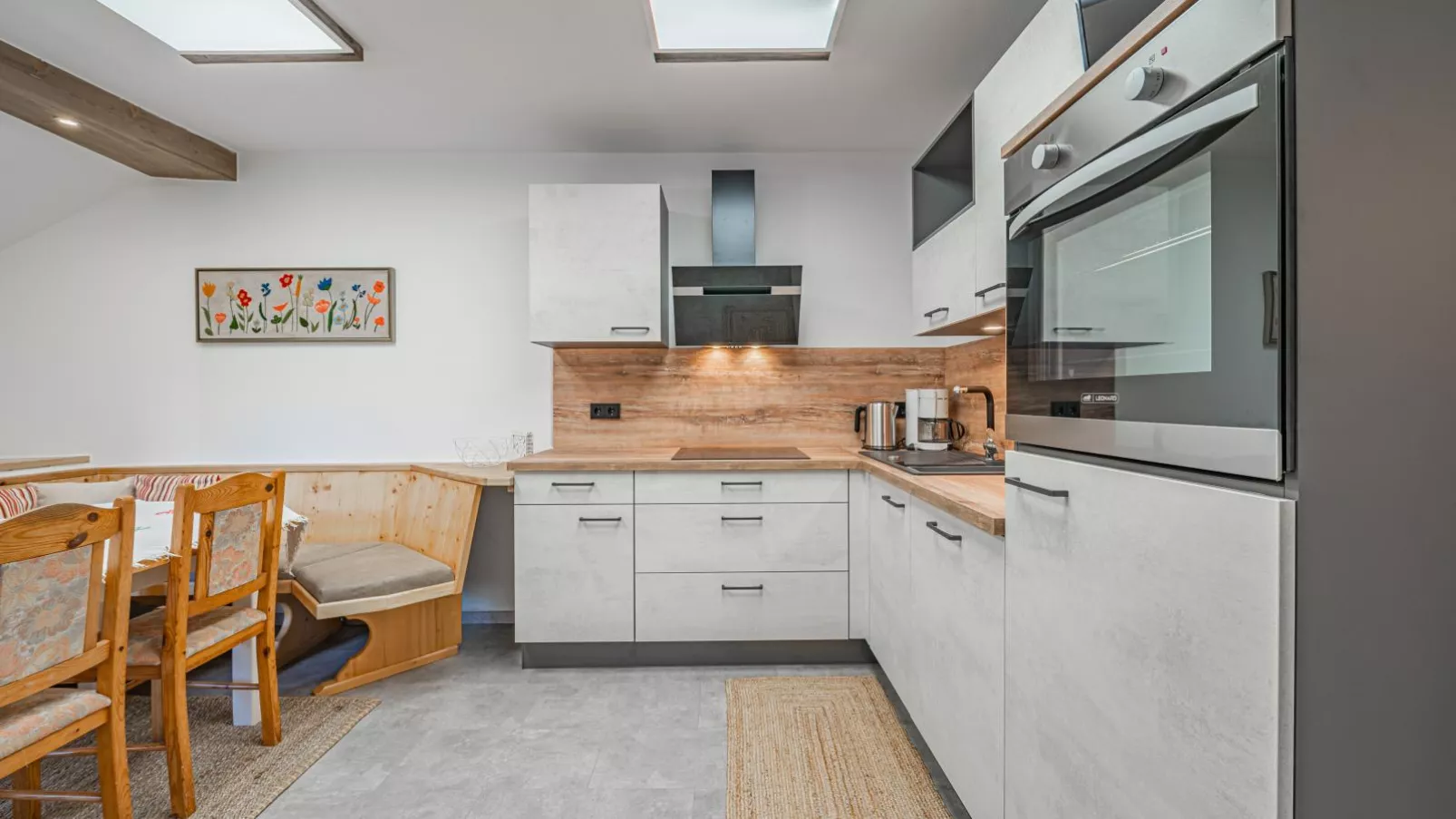 Hohe Salve L-Kitchen
