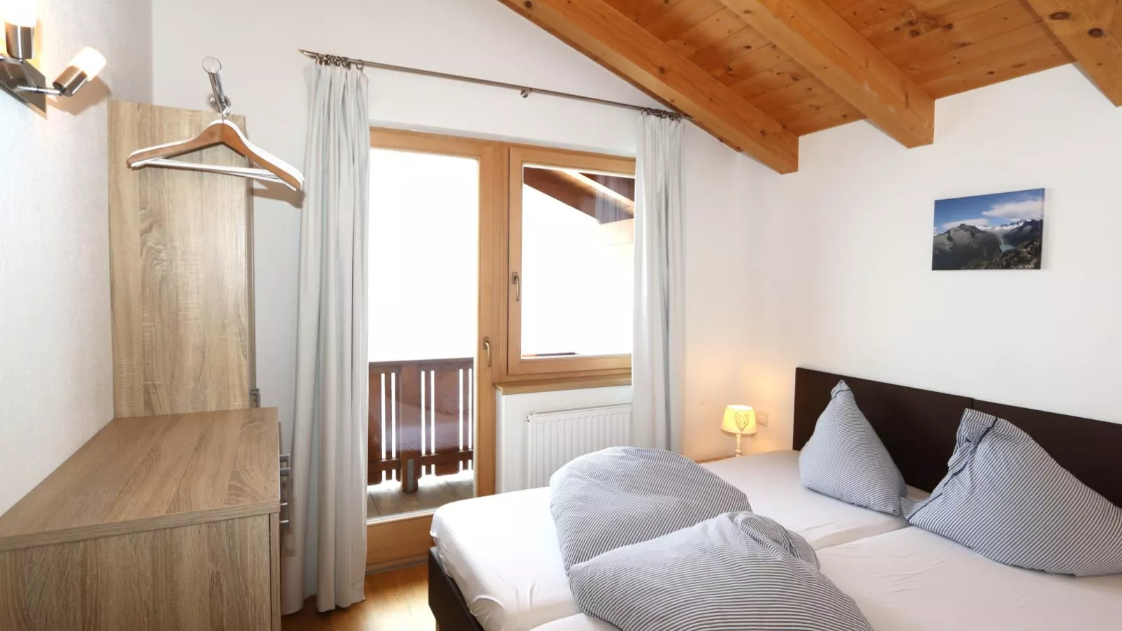 Hoog Hout-Bedroom