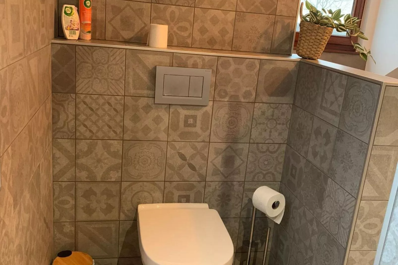 Chez Albert-Bathroom