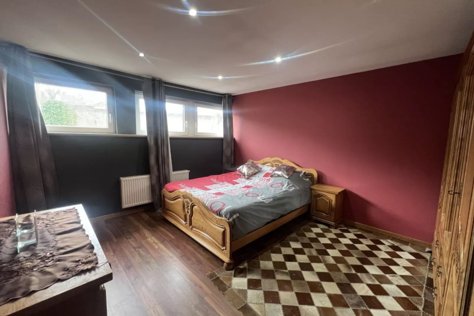 Magnifique maison de vacances pour 10 adultes avec pscine intérieure  Sauna Bains à remous et  Hamam-Chambre
