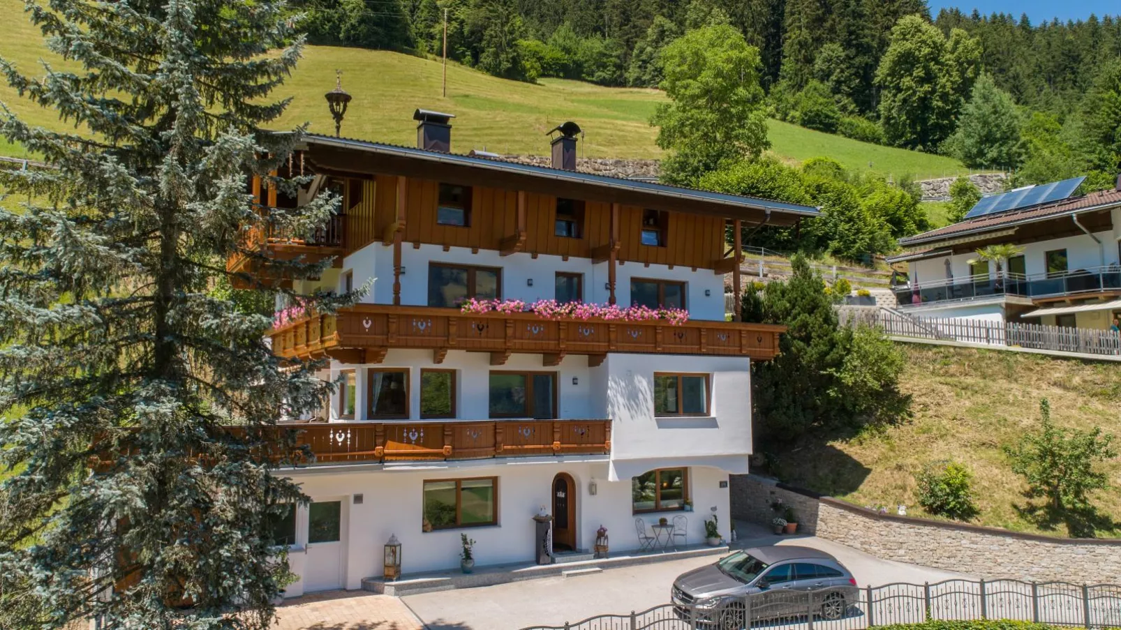 Apartment Leonie-Exterior summer