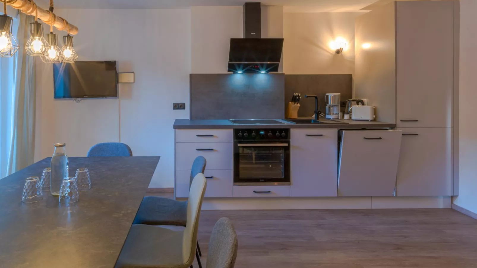 Tirola Stadl-Kitchen
