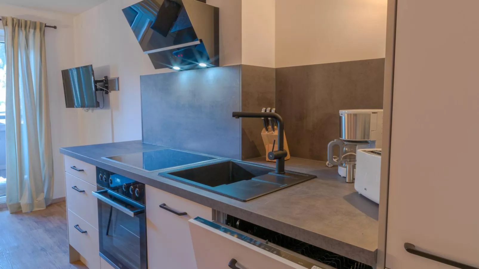 Tirola Stadl-Kitchen