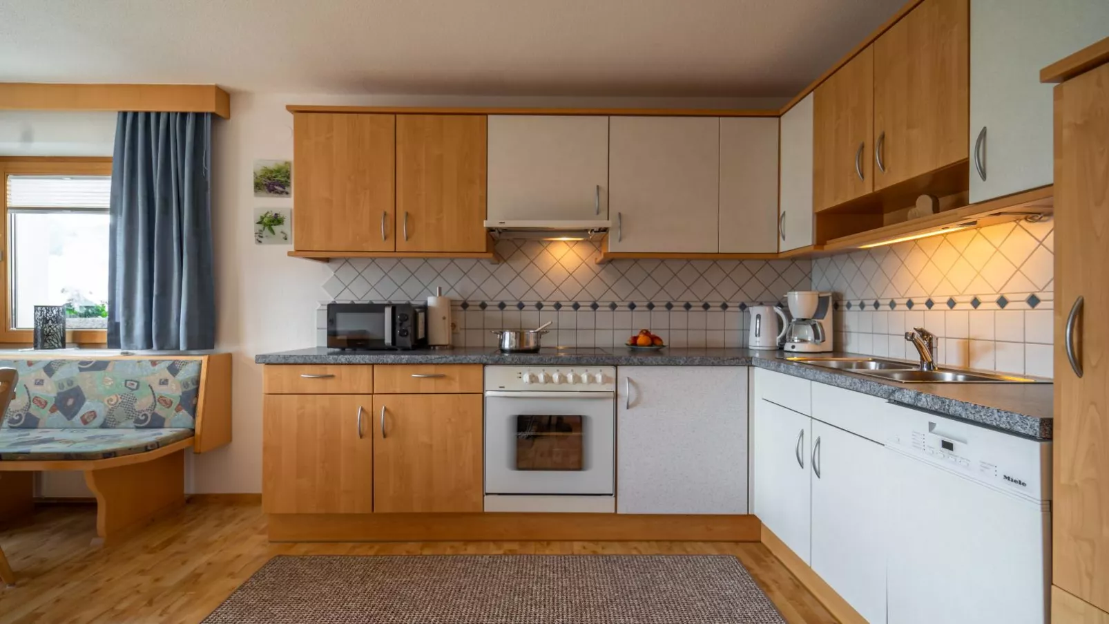 Apartment Rohrmoser-Kitchen