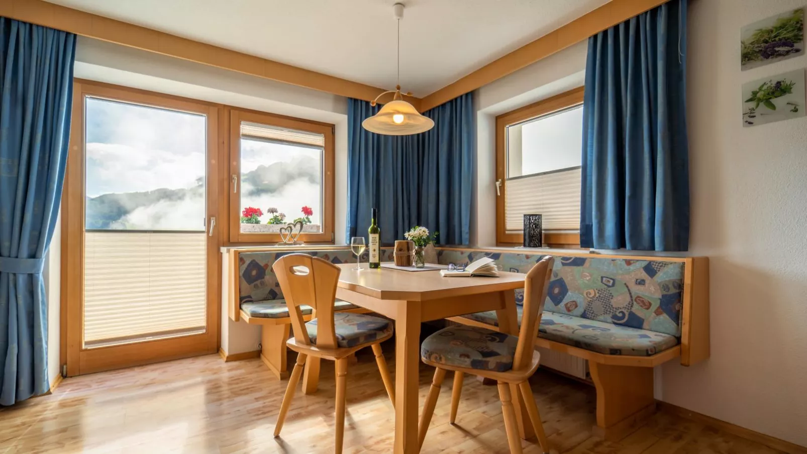 Apartment Rohrmoser-Dining room