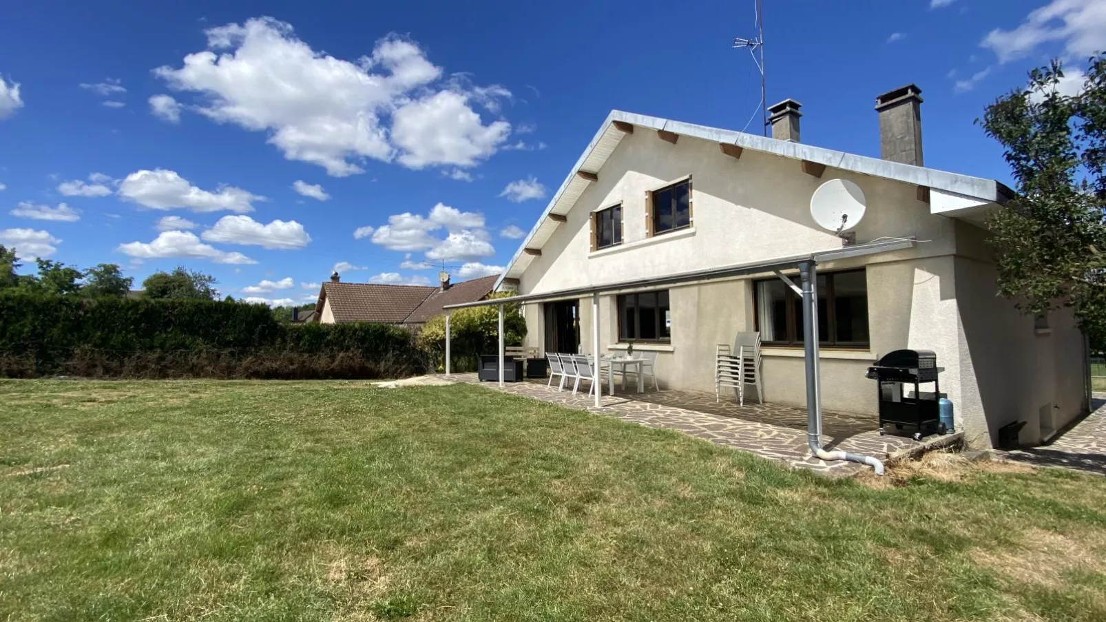Maison Bolbec-Exterior summer