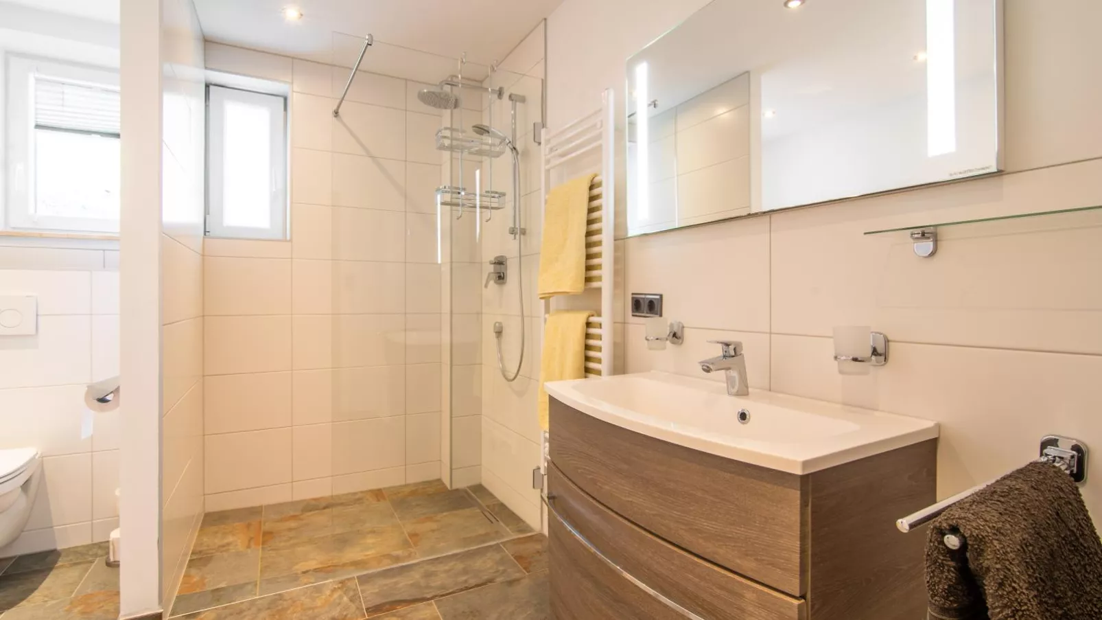 Ferienhaus Nössig-Bathroom