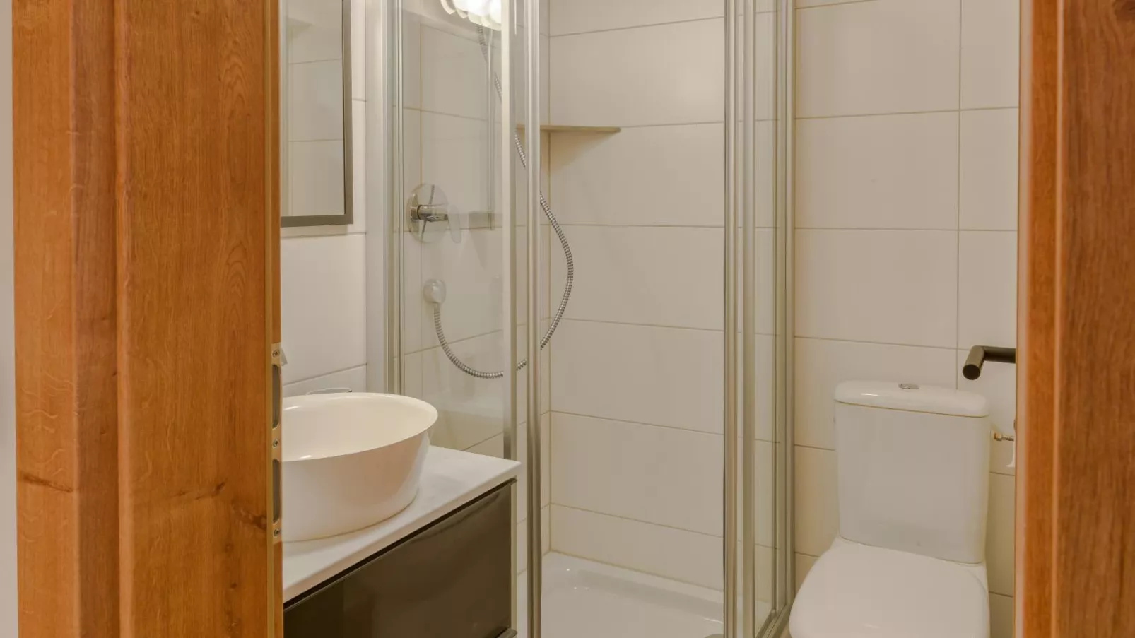 Tirola Stadl Vroni-Bathroom