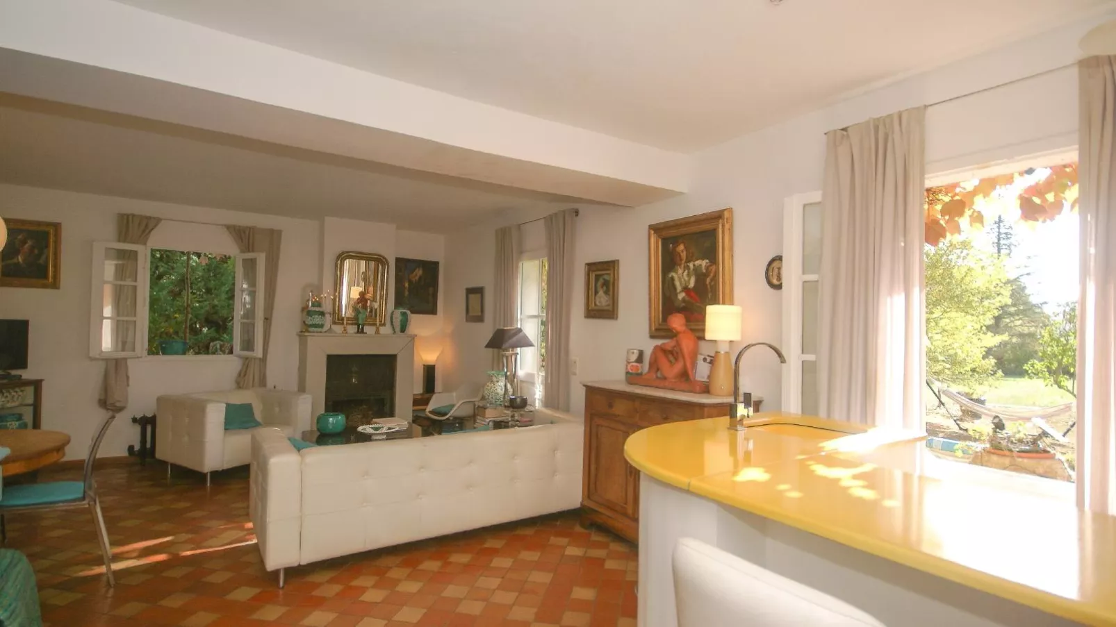 La petite maison de la ferme rose-Salon