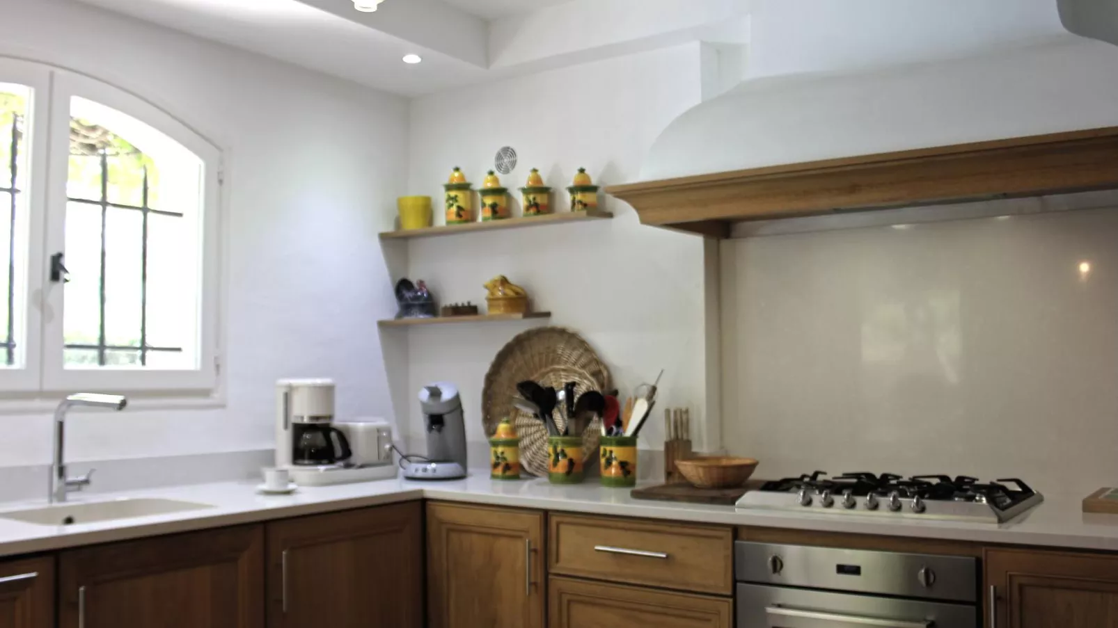 Alcalias-Kitchen