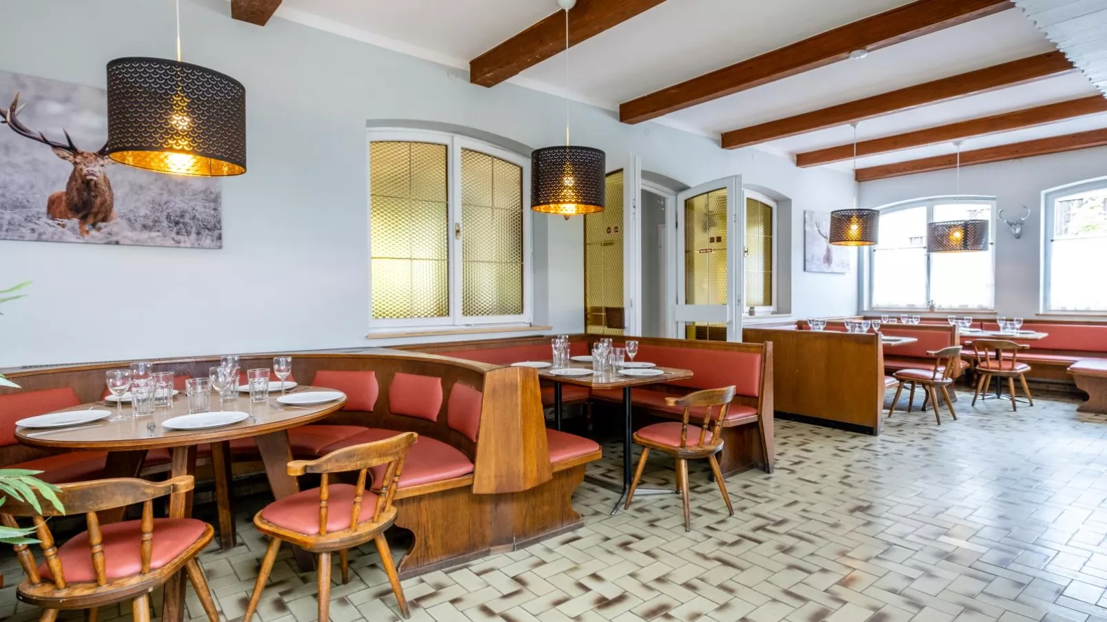 Haslau Large-Dining room
