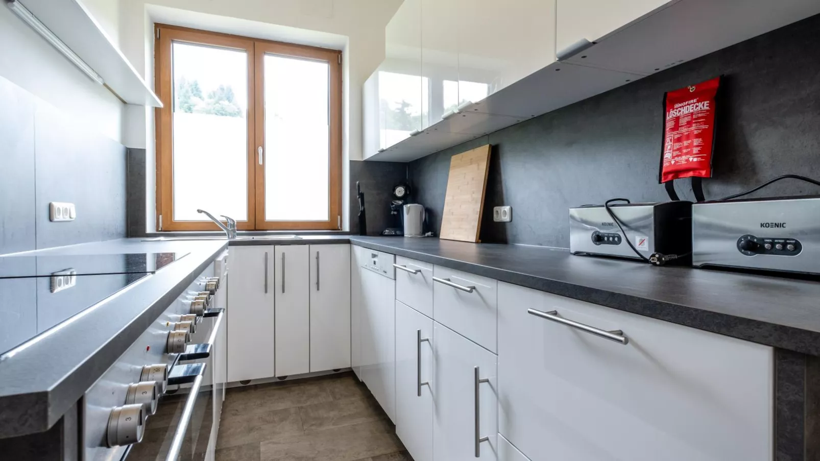 Haslau Large-Kitchen