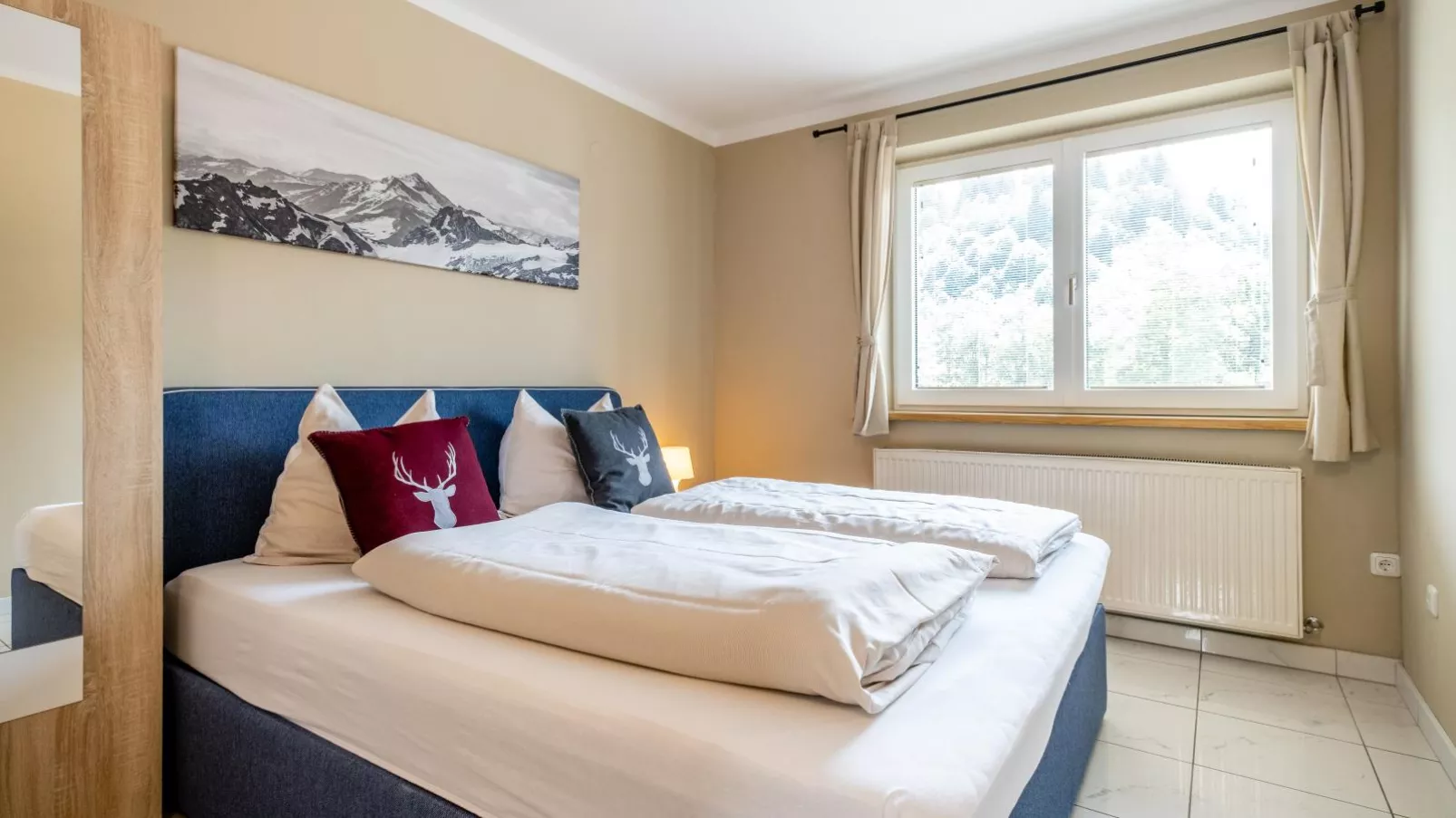 Haslau Large-Bedroom