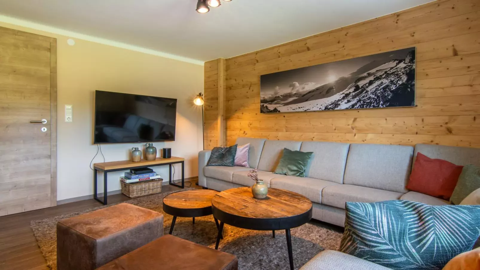 Chalet Sonnenalp-Living room